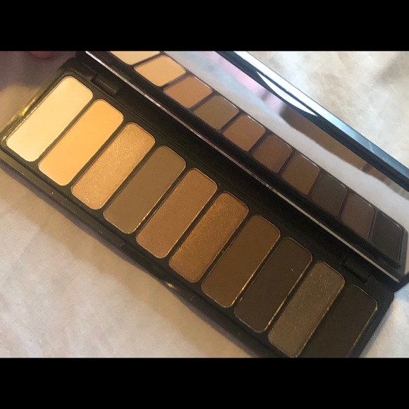 Elf Cosmetics Eyeshadow Palette - Picture 1 of 2